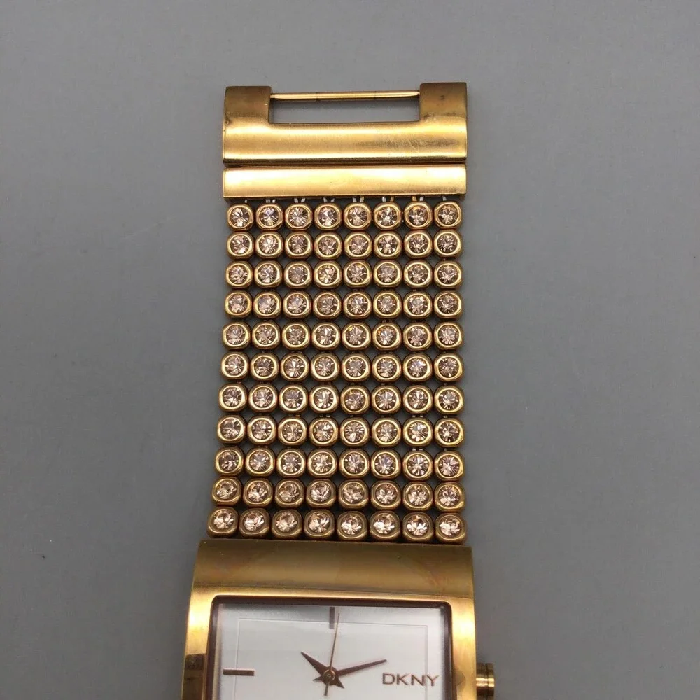 DKNY NY4905 Womens Dress Watch 32mm White Dial Gold Tone Crystals New Battery 7